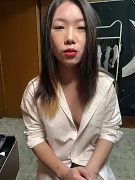 Snapshot of berberson chatting on February 15, 2025, 12:43 pm berberson online show from February 15, 2025, 12:43 pm