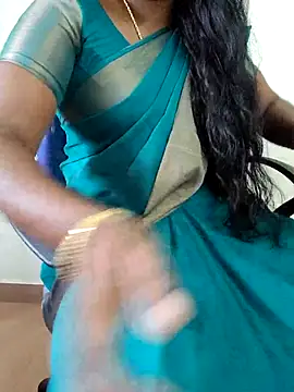 Snapshot of Tamil_roja69 chatting on October 18, 2025, 6:48 am Tamil roja69 online show from October 18, 2025, 6:48 am