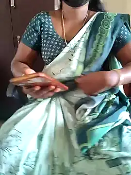 Snapshot of Tamil_roja69 chatting on November 13, 2025, 6:23 am Tamil roja69 online show from November 13, 2025, 6:23 am