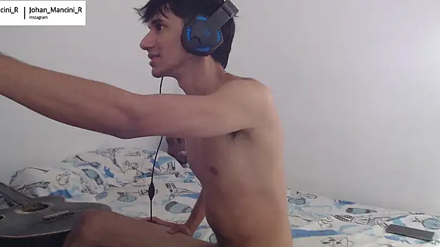 Snapshot of Johan_Mancini_R chatting on January 11, 2025, 9:15 pm Johan Mancini R online show from January 11, 2025, 9:15 pm