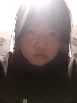 Lee0613 online show from May 7, 2026, 7:03 am