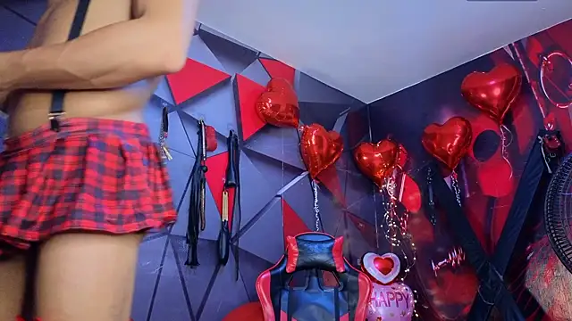 Snapshot of Nijinsky_LatinBoy chatting on February 14, 2026, 11:23 pm Nijinsky LatinBoy online show from February 14, 2026, 11:23 pm