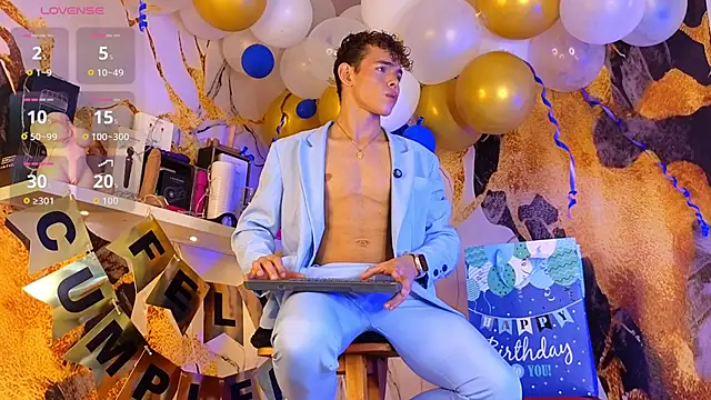 Snapshot of Nijinsky_LatinBoy chatting on February 26, 2026, 6:01 am Nijinsky LatinBoy online show from February 26, 2026, 6:01 am