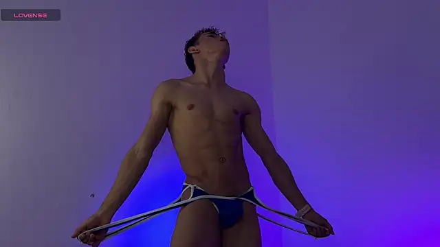 Snapshot of Nijinsky_LatinBoy chatting on April 5, 2026, 11:18 am Nijinsky LatinBoy online show from April 5, 2026, 11:18 am