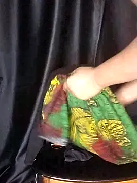 Snapshot of Queen-BD chatting on February 4, 2026, 11:38 am Queen-BD online show from February 4, 2026, 11:38 am