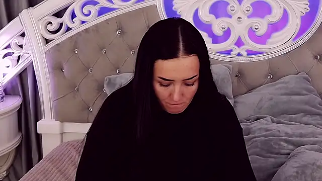 KimKhallifa online show from January 12, 2025, 12:33 pm