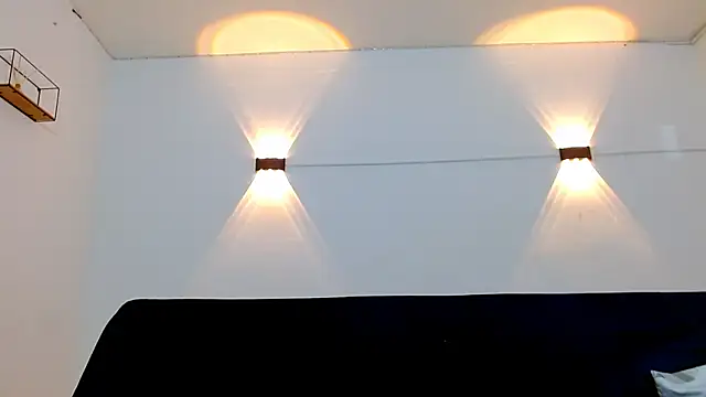 Br4ndxpimm online show from December 3, 2025, 5:44 pm