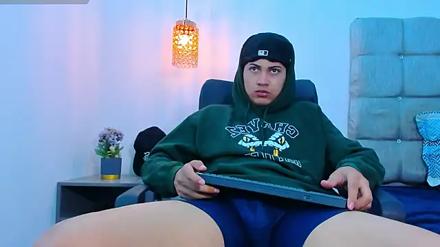 Br4ndxpimm online show from February 24, 2026, 1:53 pm