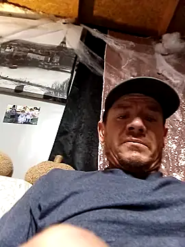 Snapshot of Playboy40 chatting on October 14, 2025, 5:08 am Playboy40 online show from October 14, 2025, 5:08 am