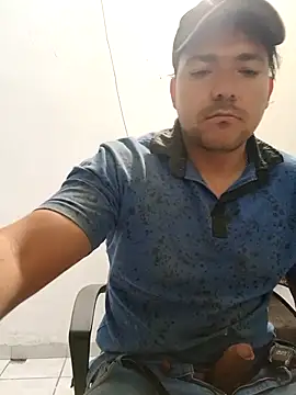 Snapshot of chinoxxx chatting on February 23, 2026, 10:07 pm chinoxxx online show from February 23, 2026, 10:07 pm