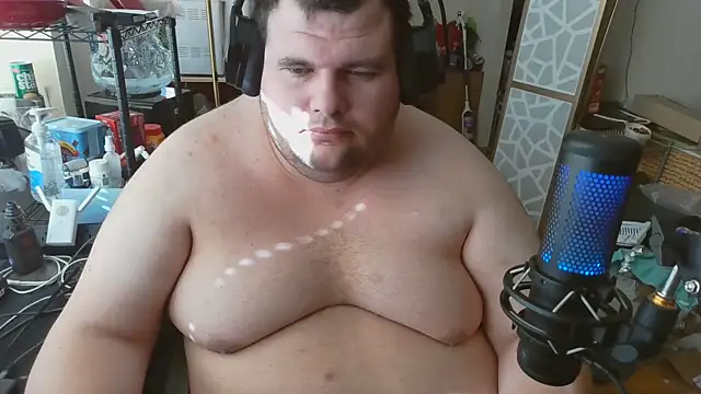 Snapshot of Hackensackneil chatting on January 14, 2025, 5:23 pm Hackensackneil online show from January 14, 2025, 5:23 pm