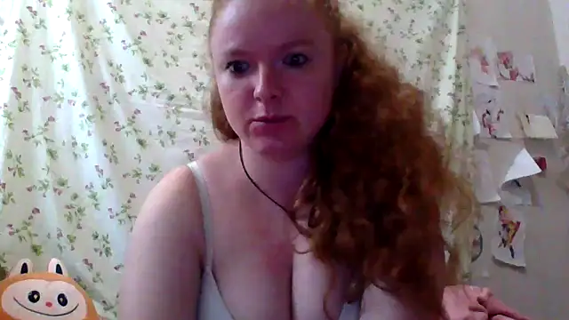 Snapshot of Rae_Jeannie chatting on June 8, 2026, 6:47 am Rae Jeannie online show from June 8, 2026, 6:47 am