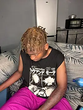 Redfucks333 online show from January 8, 2026, 9:50 pm