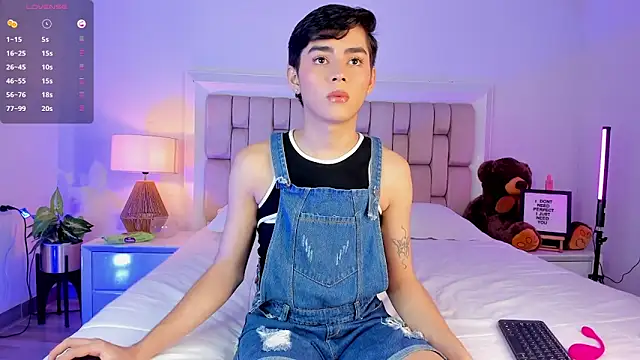 Maxi little online show from November 30, 2025, 12:03 am