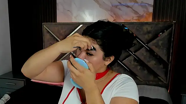 Geabloom online show from September 13, 2025, 11:54 am