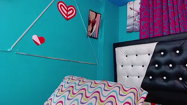 valerie mase online show from February 2, 2026, 9:13 pm