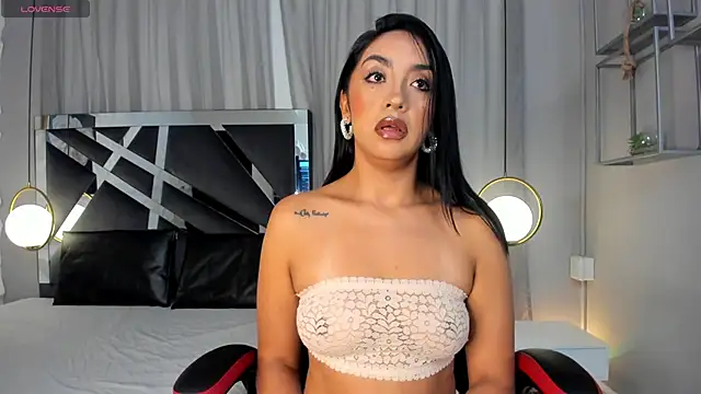 Snapshot of MAGIC_AURORAA chatting on January 11, 2025, 11:23 am MAGIC AURORAA online show from January 11, 2025, 11:23 am