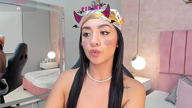 Snapshot of MAGIC_AURORAA chatting on March 18, 2025, 3:10 pm MAGIC AURORAA online show from March 18, 2025, 3:10 pm