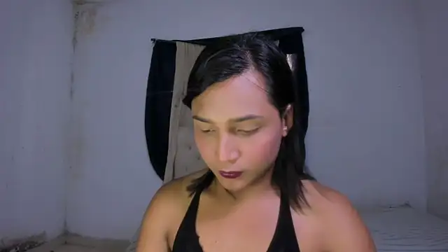 Snapshot of Miss_noah18 chatting on February 21, 2025, 10:04 pm Miss noah18 online show from February 21, 2025, 10:04 pm