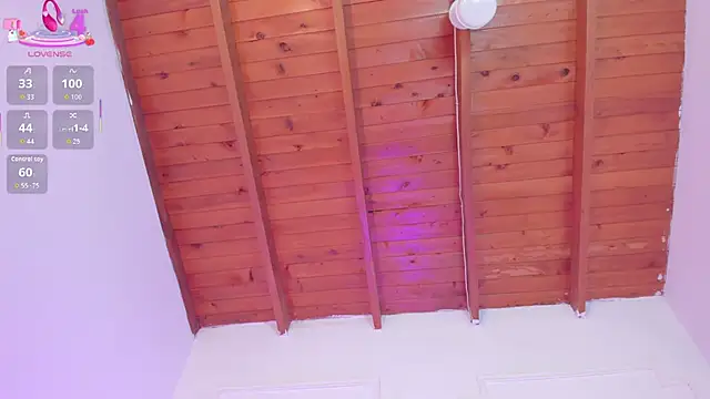 Snapshot of VenusEvans1 chatting on November 29, 2025, 3:15 pm VenusEvans1 online show from November 29, 2025, 3:15 pm