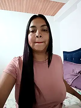 Brendabluee online show from February 17, 2026, 8:26 pm