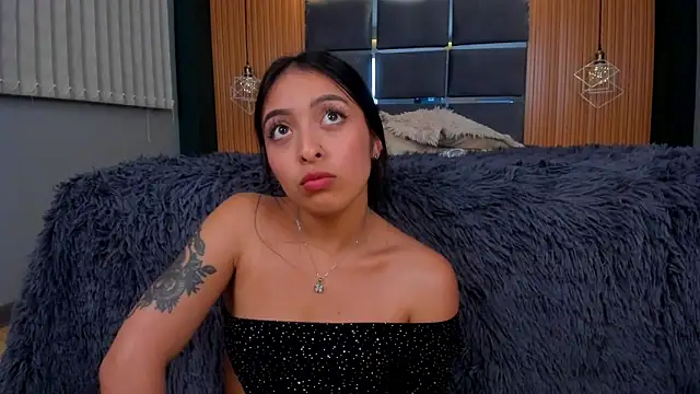 Camila dupont online show from February 16, 2025, 9:38 pm