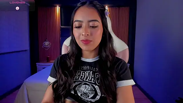 Camila dupont online show from October 13, 2025, 4:34 am