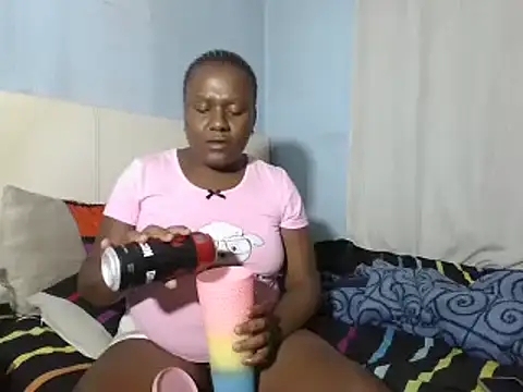 Snapshot of ThamiXX chatting on January 15, 2025, 8:58 pm ThamiXX online show from January 15, 2025, 8:58 pm