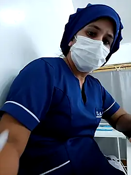 Snapshot of rosifernan chatting on February 6, 2025, 6:46 pm rosifernan online show from February 6, 2025, 6:46 pm