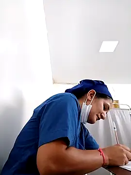 Snapshot of rosifernan chatting on February 7, 2025, 7:38 pm rosifernan online show from February 7, 2025, 7:38 pm