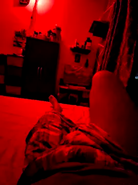 LavishBee80 online show from October 15, 2025, 7:58 pm