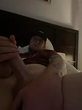 Snapshot of tcadle1824 chatting on March 25, 2026, 3:23 am tcadle1824 online show from March 25, 2026, 3:23 am