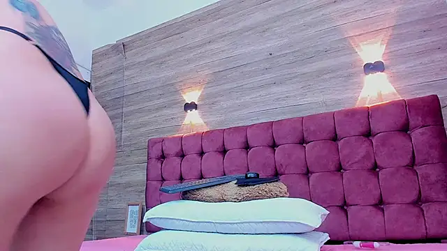 Snapshot of Annie_kurt_ chatting on January 10, 2025, 8:18 am Annie kurt online show from January 10, 2025, 8:18 am