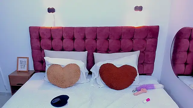 Snapshot of Annie_kurt_ chatting on February 1, 2025, 4:35 am Annie kurt online show from February 1, 2025, 4:35 am