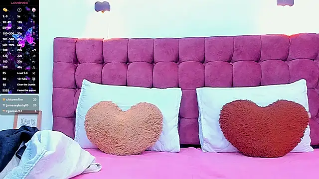 Snapshot of Annie_kurt_ chatting on February 11, 2025, 11:12 pm Annie kurt online show from February 11, 2025, 11:12 pm