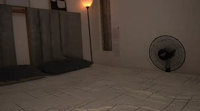 womantall99 online show from December 30, 2024, 10:10 am