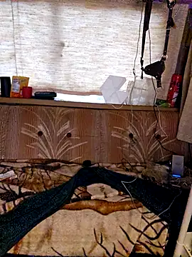 Snapshot of StruggleSnuggles chatting on November 5, 2025, 11:49 pm StruggleSnuggles online show from November 5, 2025, 11:49 pm