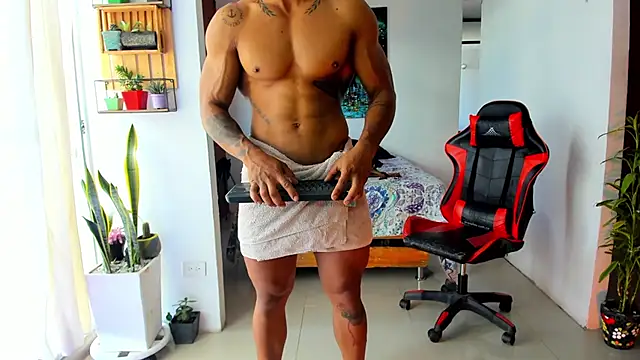 Snapshot of Adam_Valenciia chatting on November 7, 2025, 4:51 pm Adam Valenciia online show from November 7, 2025, 4:51 pm