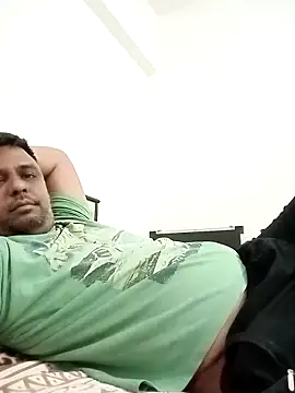 jemes21in online show from March 21, 2025, 1:56 am