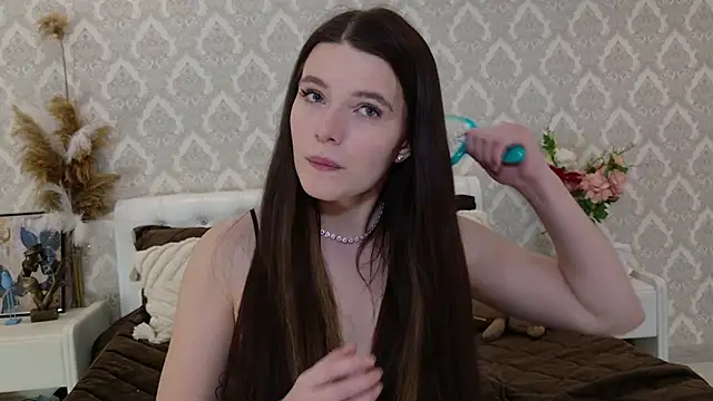 Snapshot of Nellie_Medina chatting on January 28, 2025, 11:07 pm Nellie Medina online show from January 28, 2025, 11:07 pm