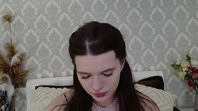 Snapshot of Nellie_Medina chatting on February 25, 2025, 8:30 pm Nellie Medina online show from February 25, 2025, 8:30 pm