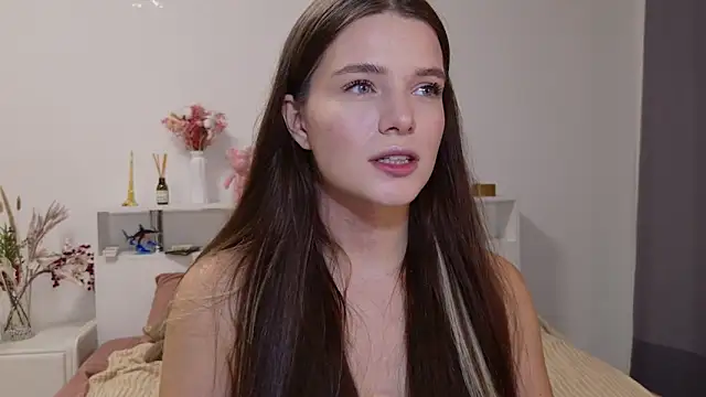 Snapshot of Nellie_Medina chatting on September 29, 2025, 8:02 pm Nellie Medina online show from September 29, 2025, 8:02 pm