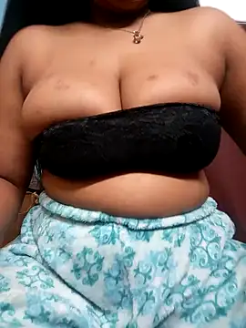 Snapshot of Hayna_G chatting on February 2, 2025, 3:17 pm Hayna G online show from February 2, 2025, 3:17 pm