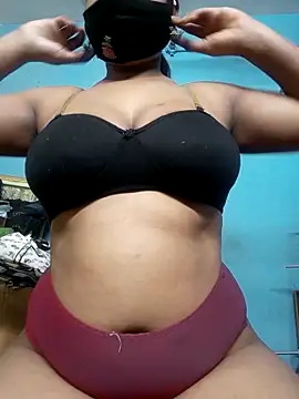 Snapshot of Hayna_G chatting on February 27, 2025, 9:43 am Hayna G online show from February 27, 2025, 9:43 am