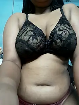 Snapshot of Hayna_G chatting on March 13, 2025, 6:37 am Hayna G online show from March 13, 2025, 6:37 am