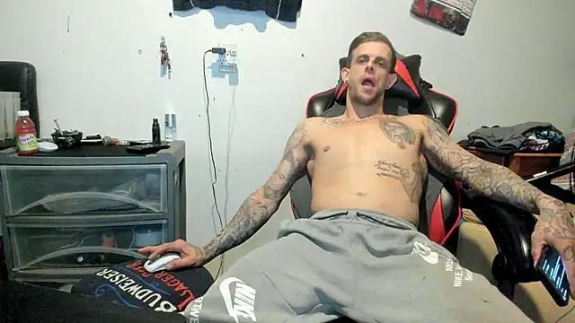 Snapshot of JamesMichael88 chatting on March 3, 2025, 10:20 pm JamesMichael88 online show from March 3, 2025, 10:20 pm