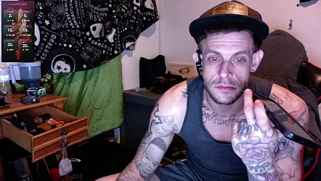 Snapshot of JamesMichael88 chatting on March 11, 2025, 6:52 pm JamesMichael88 online show from March 11, 2025, 6:52 pm