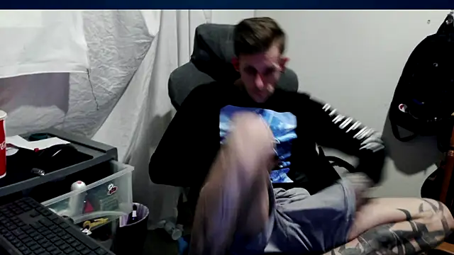 Snapshot of JamesMichael88 chatting on March 20, 2025, 4:51 am JamesMichael88 online show from March 20, 2025, 4:51 am