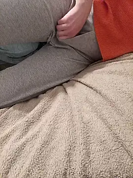 Snapshot of AnnalSV91 chatting on March 10, 2025, 10:13 pm AnnalSV91 online show from March 10, 2025, 10:13 pm