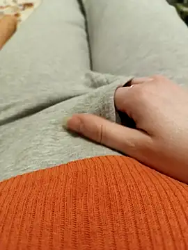 Snapshot of AnnalSV91 chatting on March 18, 2025, 9:53 pm AnnalSV91 online show from March 18, 2025, 9:53 pm